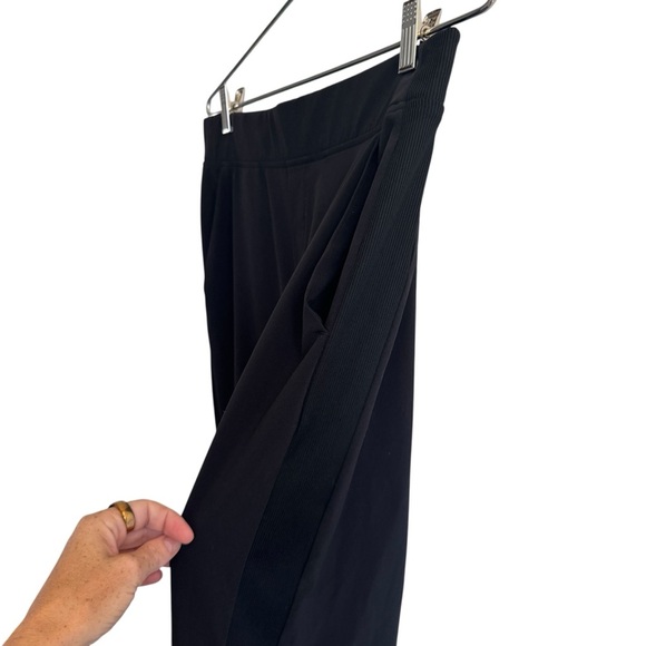 Athleta Brooklyn Mid Rise Ankle Pant, Black, Size 10 - Picture 8 of 12